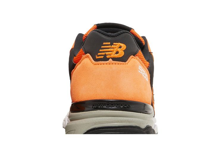 Кроссовки New Balance 920 Made In England 'Orange Black'
