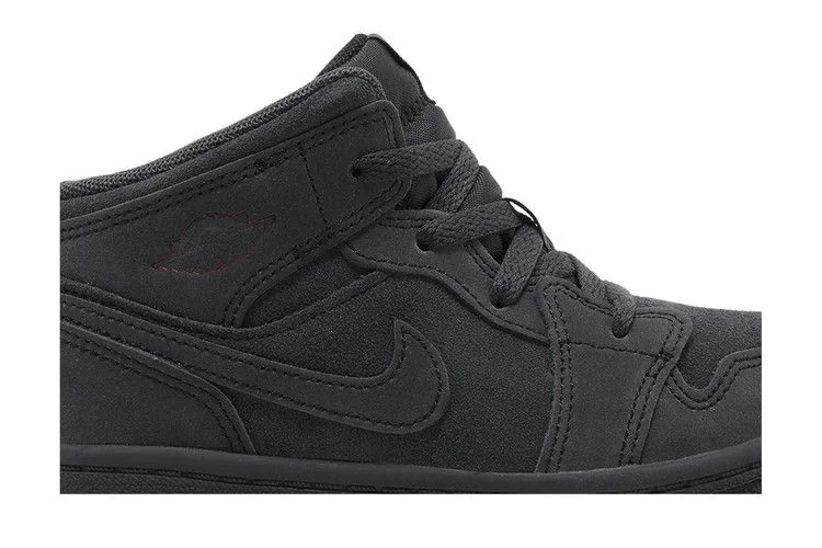 Krossovki-Air-Jordan-1-Mid-SE-Craft-TD-Dark-Smoke-Red-1