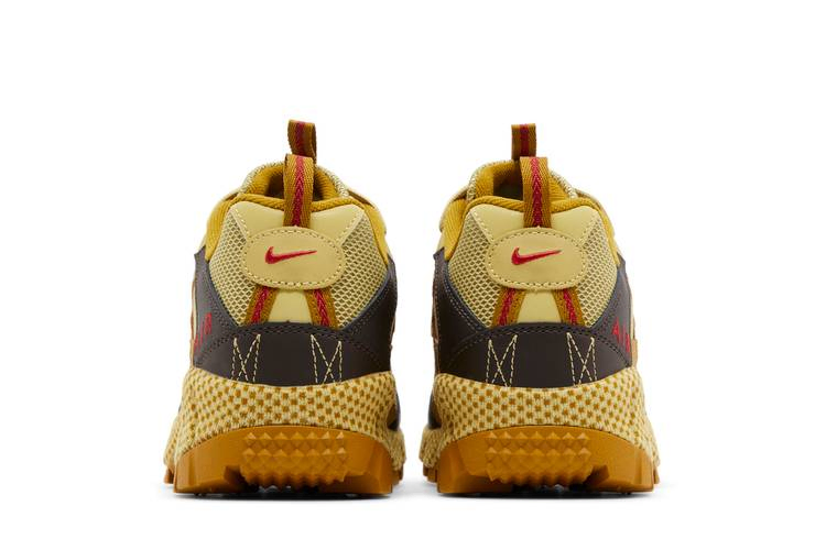 Кроссовки Nike Air Humara QS 'Buff Gold'