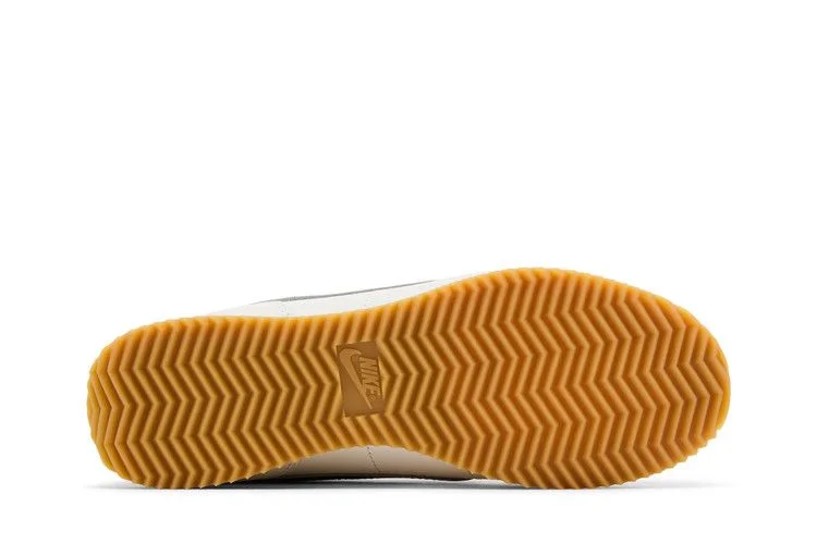 Krossovki-Nike-Wmns-Cortez-Sail-Fir-Gum-3