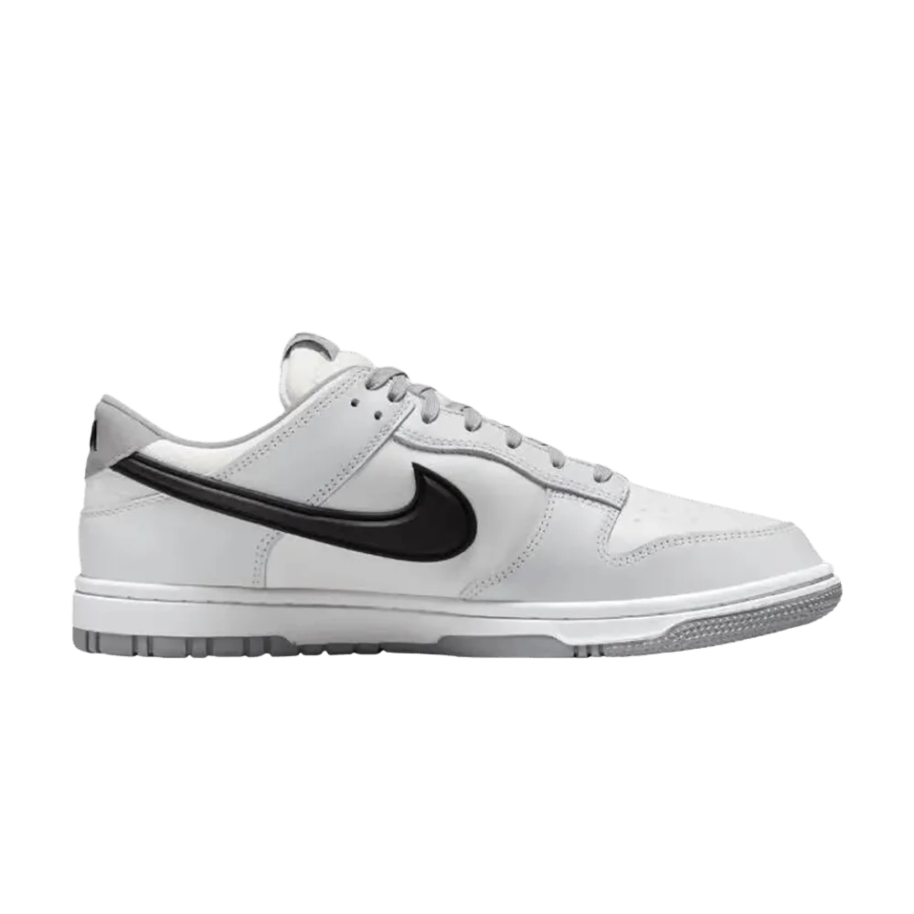 Krossovki-Nike-Dunk-Low-Summit-White-Black