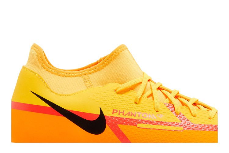 Кроссовки Nike Phantom GT2 Academy DF IC 'Laser Orange'