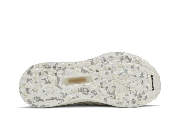 universal-works-x-ultraboost-19-chalk-white-eg5188_03