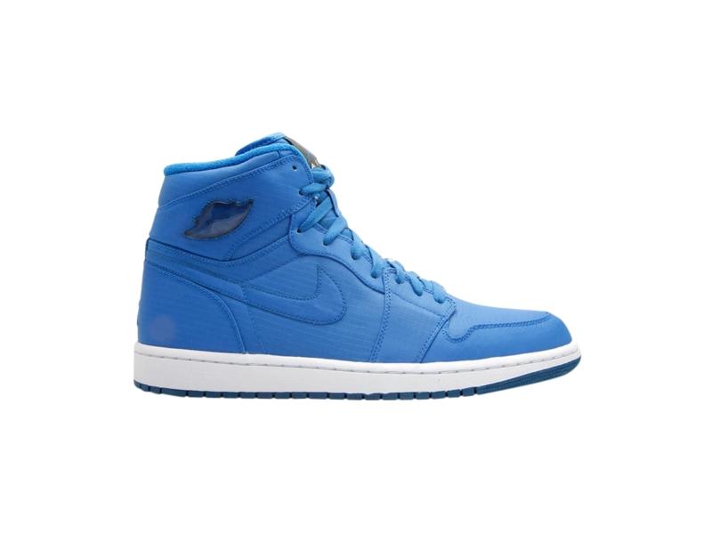 Air-Jordan-1-Retro-High-Sapphire
