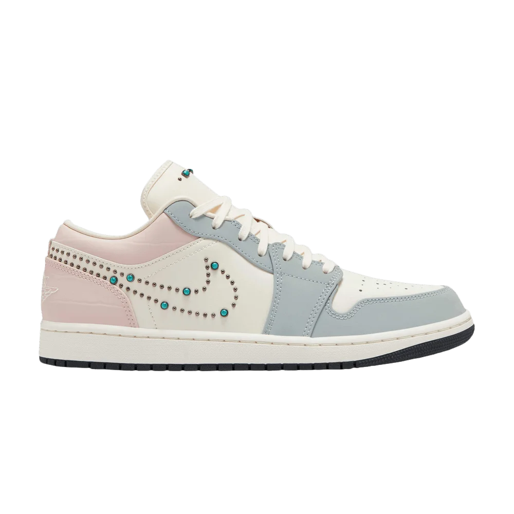 Krossovki-Air-Jordan-1-Low-Gem-Studded-Swoosh
