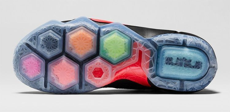 lebron-12-data-684593-068_07