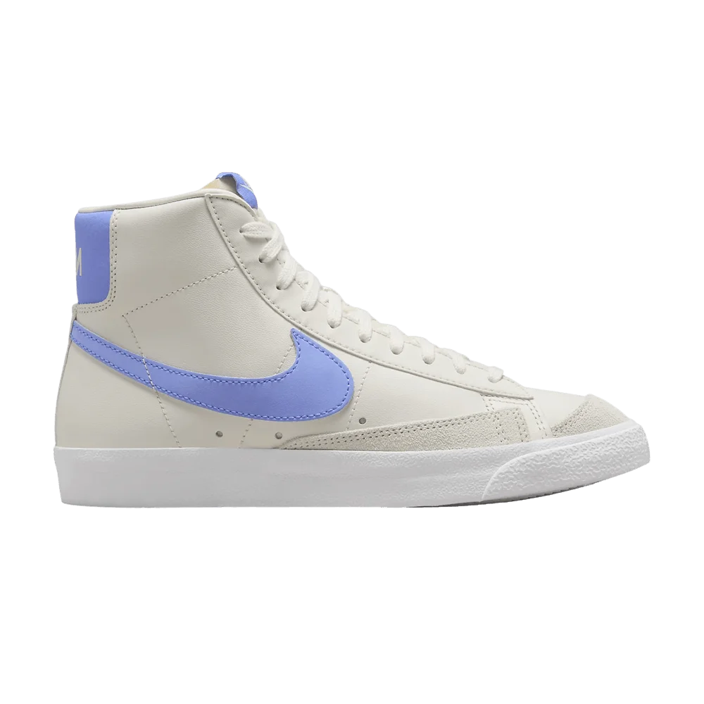 Krossovki-Nike-Wmns-Blazer-Mid-77-PhantomWhiteRoyal-Pulse