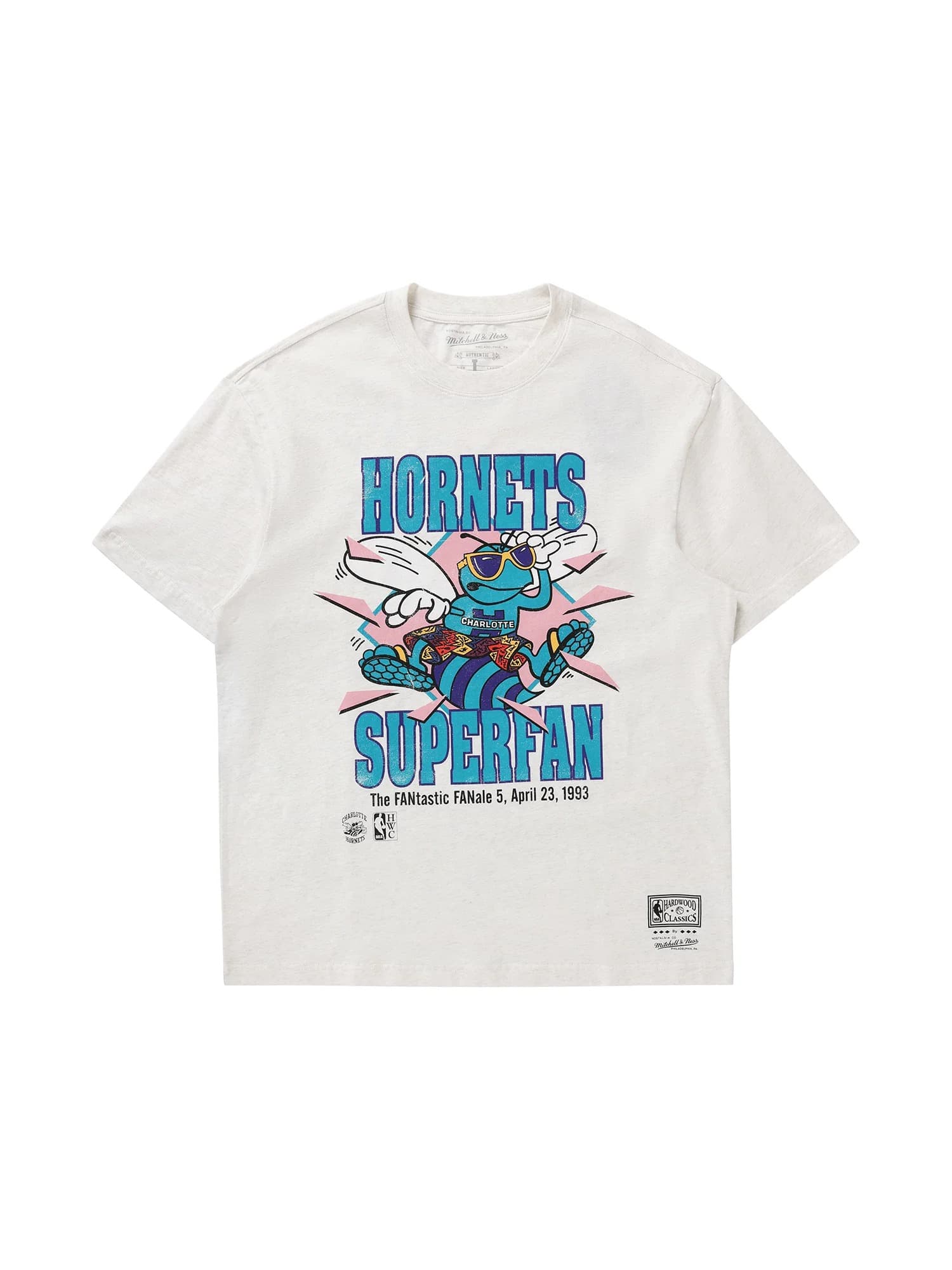 Mitchell-Ness-Charlotte-Hornets-Vintage-Superfan-T-Shirt-2