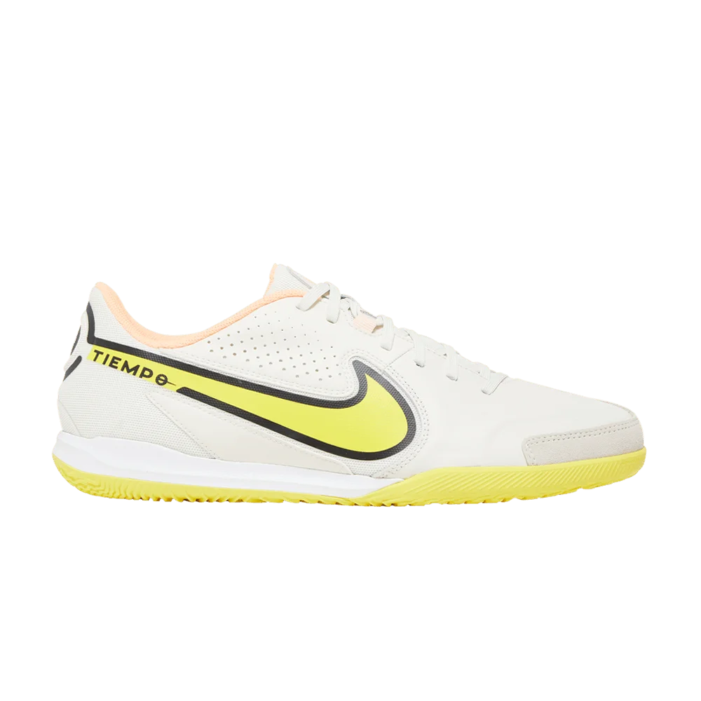 Krossovki-Nike-Tiempo-Legend-9-Academy-IC-Phantom-Yellow-Strike