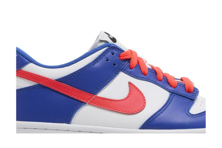 dunk-low-gs-mismatched-swoosh-cw1590-104_01