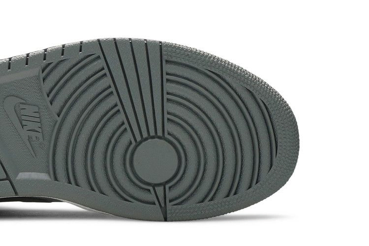 Кроссовки Air Jordan 1 High FlyEase 'Light Smoke Grey'
