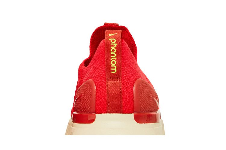 react-phantom-run-flyknit-2-siren-red-dv2145-600_06