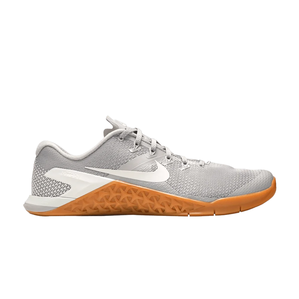 Krossovki-Nike-Metcon-4-Atmosohere-Grey