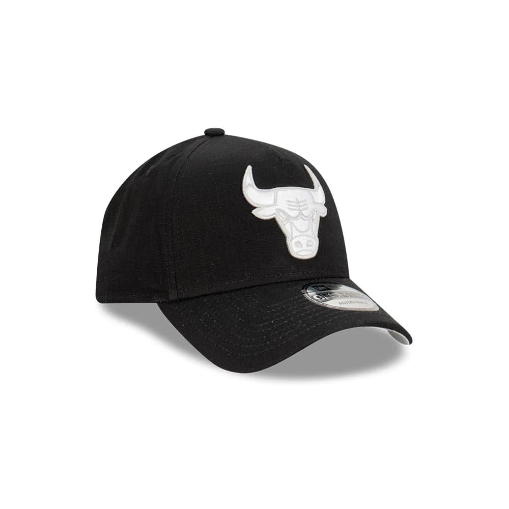 Бейсболка New Era Chicago Bulls Ripstop 9FORTY A-Frame NBA Snapback Hat