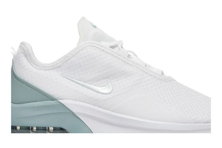 Krossovki-Nike-Wmns-Air-Max-Motion-2-White-Ocean-Cube-1