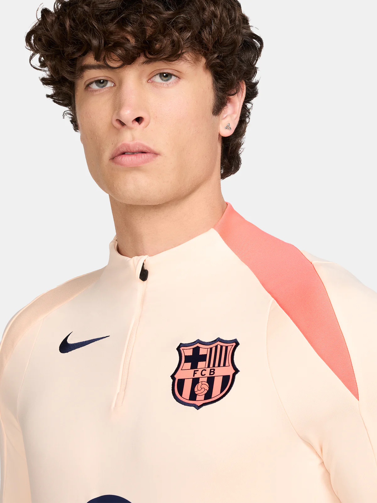 Тренировочный свитшот FC Barcelona T90 25/26