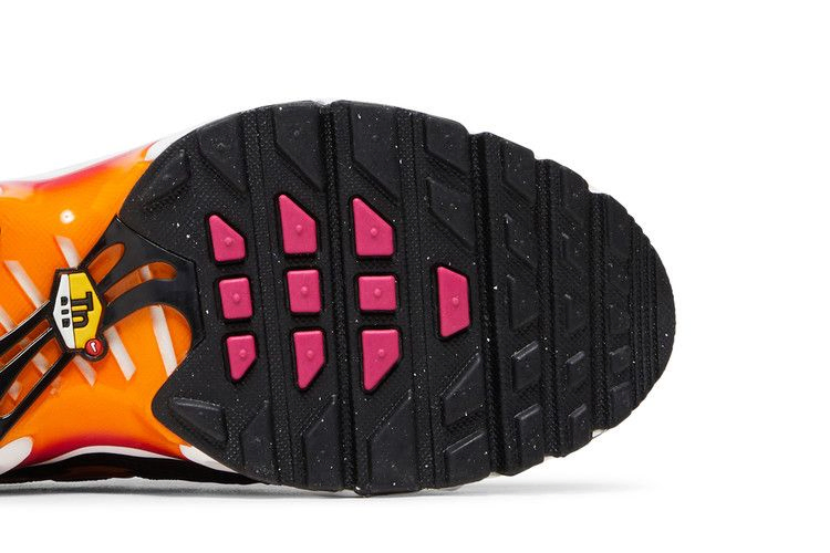 Кроссовки Nike Air Max Plus GS 'Black Active Pink'