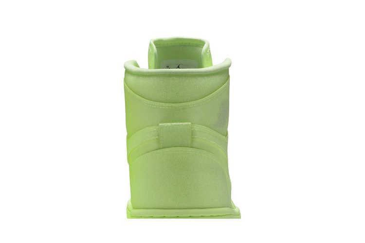 Кроссовки Wmns Air Jordan 1 High PRM 'Barely Volt'