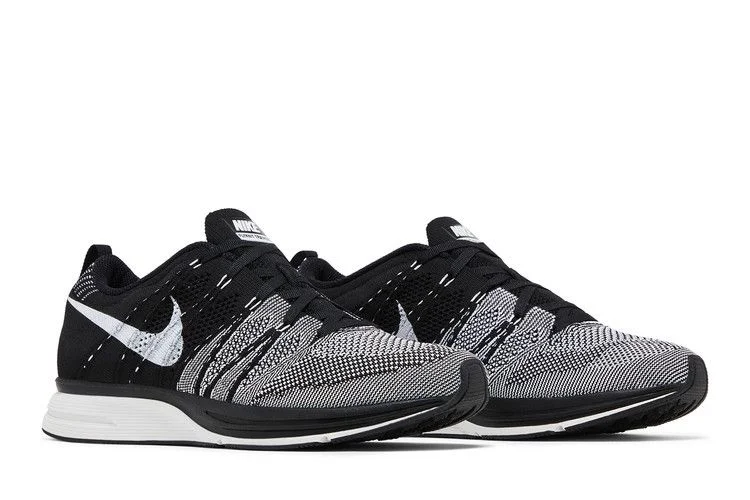 Krossovki-Nike-Flyknit-Trainer-Black-White-7