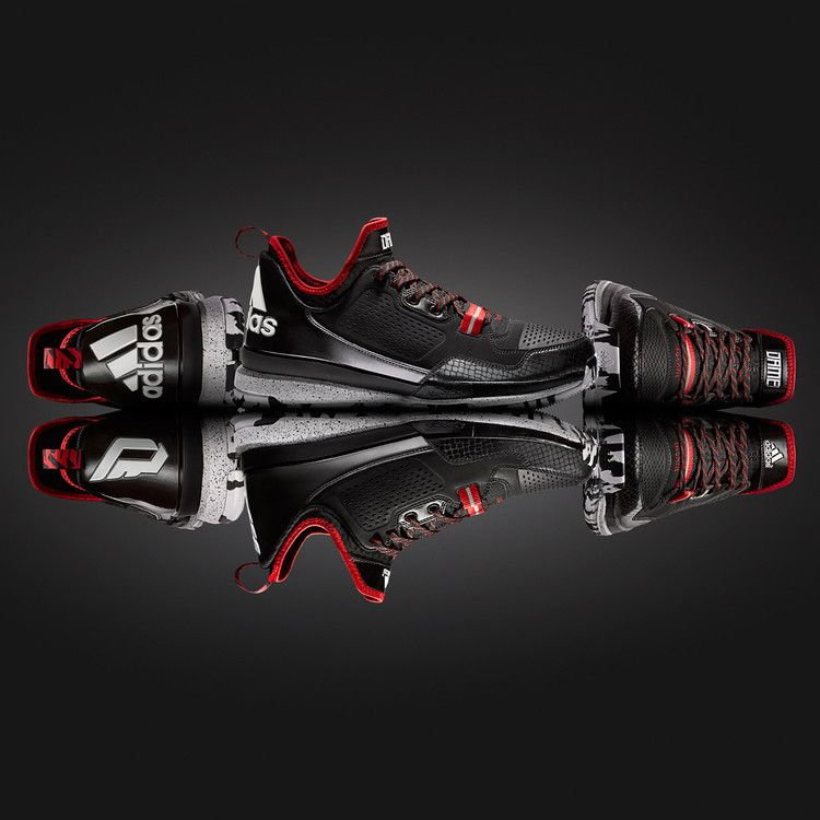d-lillard-1-shoes-d68974_02