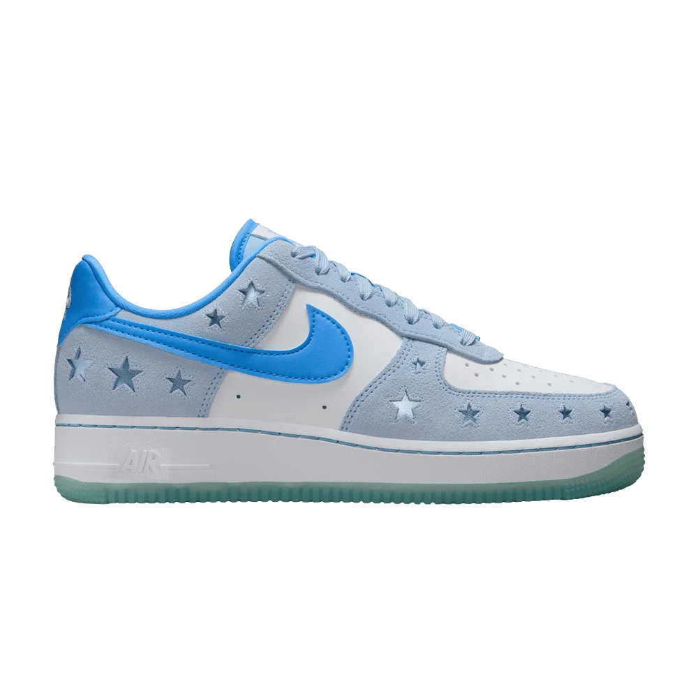Krossovki-Nike-Wmns-Air-Force-1-07-Starstruck