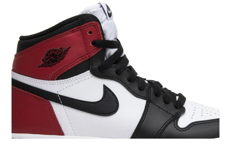 air-jordan-1-retro-bg-black-toe-2016-575441-125_01