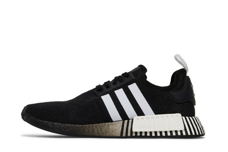 Кроссовки Adidas NMD_R1 'Glitch - Black White'