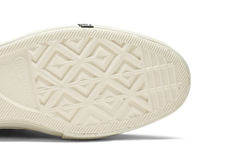 kith-x-disney-x-chuck-70-mickey-mouse-timeline-kith-mm-tl_04