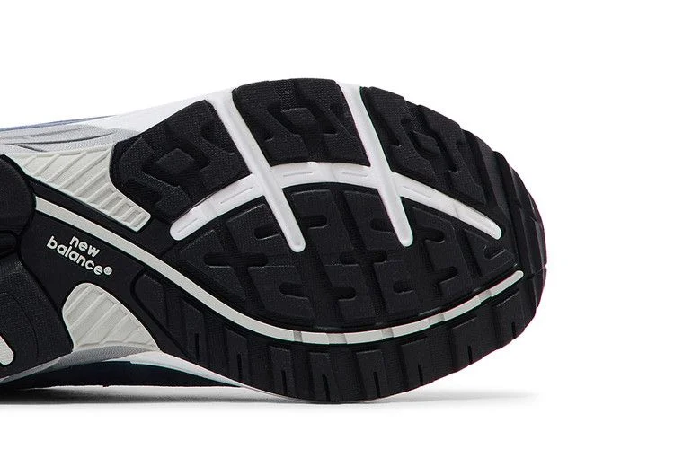 Кроссовки New Balance Wmns 993 Made In USA Wide 'Arctic Grey'