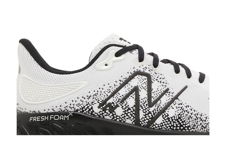 Кроссовки New Balance Fresh Foam X 1080v12 2E Wide 'White Black'