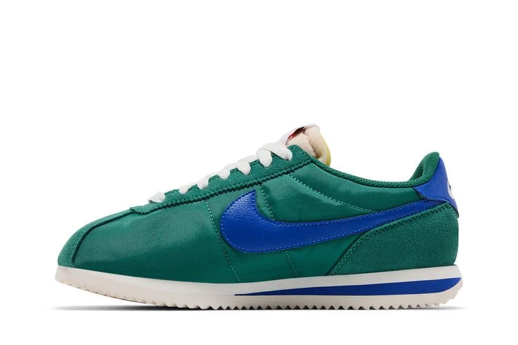 Krossovki-Nike-Wmns-Cortez-Evergreen-Aura-Hyper-Royal-2