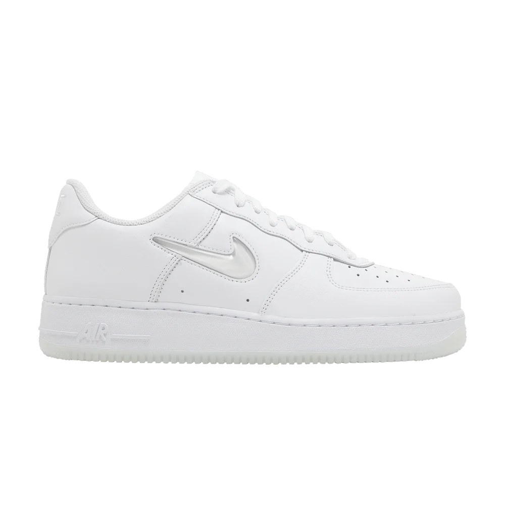 Krossovki-Nike-Air-Force-1-Jewel-Color-of-the-Month-Triple-White