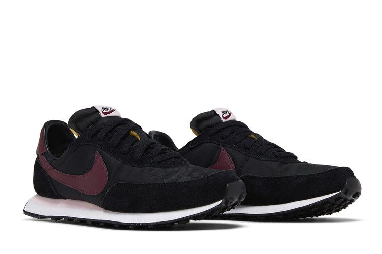 waffle-trainer-2-gs-black-dark-beetroot-dc6477-002_07