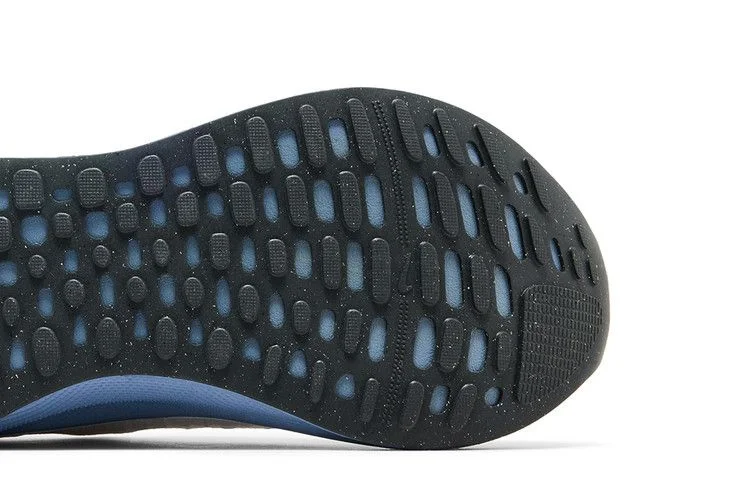 Krossovki-Nike-ReactX-Infinity-Run-4-Summit-White-Ashen-Slate-4