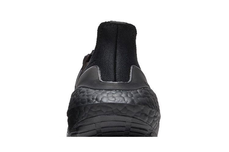 Кроссовки adidas Wmns UltraBoost 21 'Triple Black'