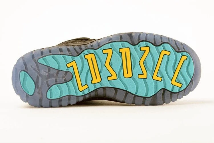 Krossovki-Air-Jordan-11-Retro-PS-Gamma-Blue-3