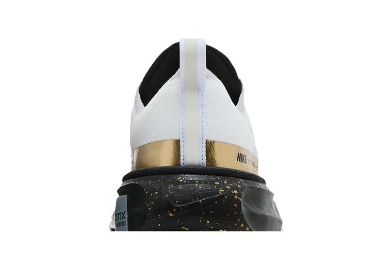 Кроссовки Nike ZoomX Invincible 3 'Light Smoke Grey Gold'
