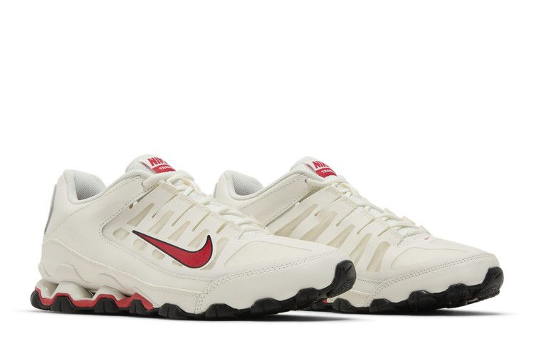 reax-8-trainer-sail-mystic-red-621716-100_07