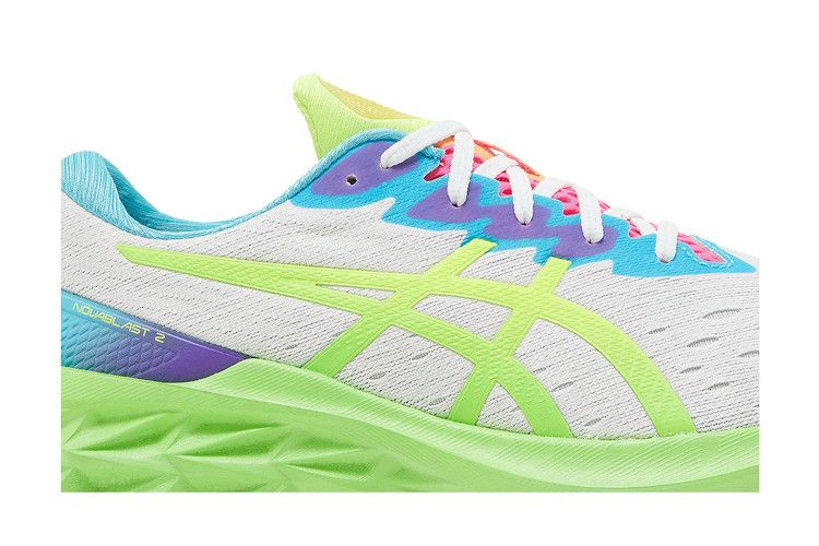 Кроссовки Asics Novablast 2 'White Safety Yellow'
