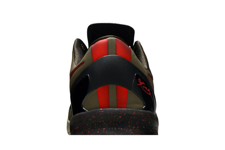 kobe-8-system-python-555035-300_06