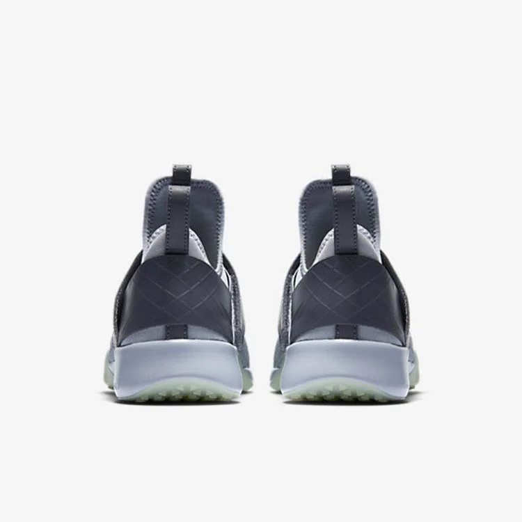 Кроссовки Nike Wmns Air Zoom Strong