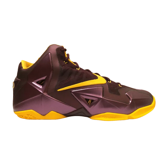 Krossovki-Nike-Lebron-11-Christ-The-King-Away