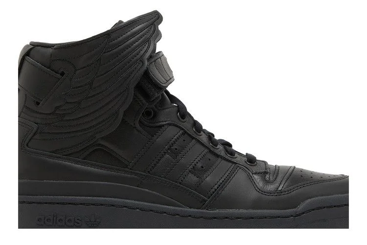 Krossovki-Jeremy-Scott-x-adidas-Wings-4.0-Core-Black-1