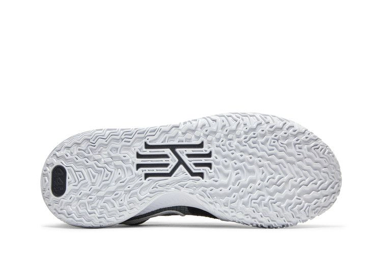 Кроссовки Nike Kyrie Low 4 TB 'Black White'