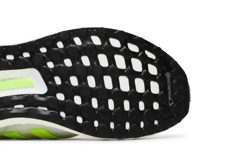 Krossovki-adidas-UltraBoost-5.0-DNA-Glow-In-The-Dark-White-Signal-Green-4