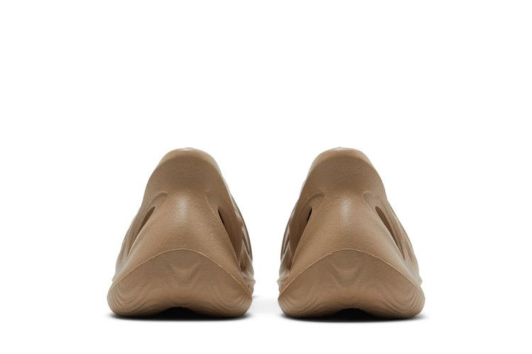 yeezy-foam-runner-infants-mist-gw1971_05