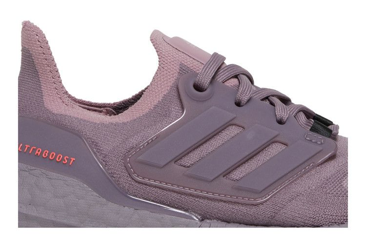 Кроссовки adidas Wmns UltraBoost 22 'Legacy Purple'
