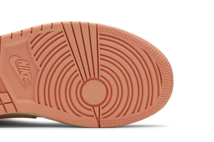 Кроссовки Wmns Air Jordan 1 Mid 'Apricot'