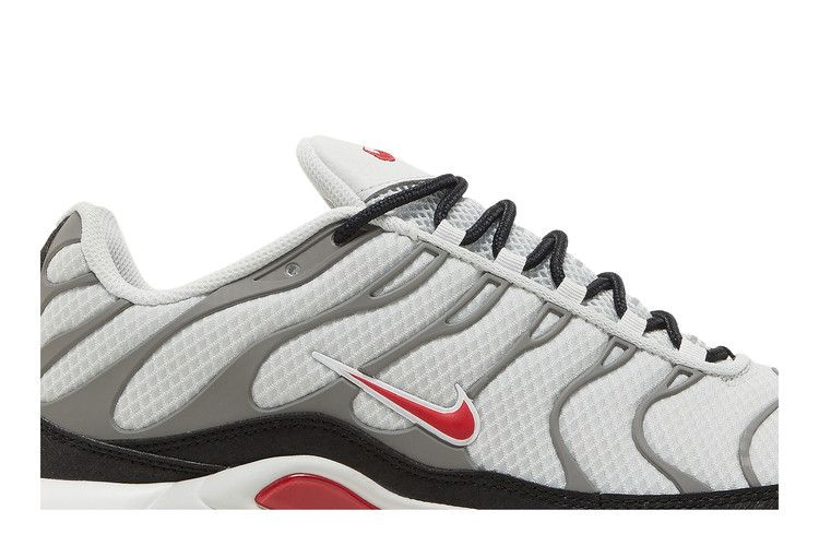 Кроссовки Nike Air Max Plus 'Photon Dust Particle Grey'