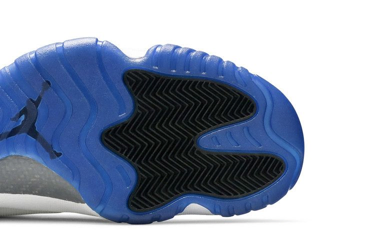 air-jordan-future-men-s-shoe-656503-107_04